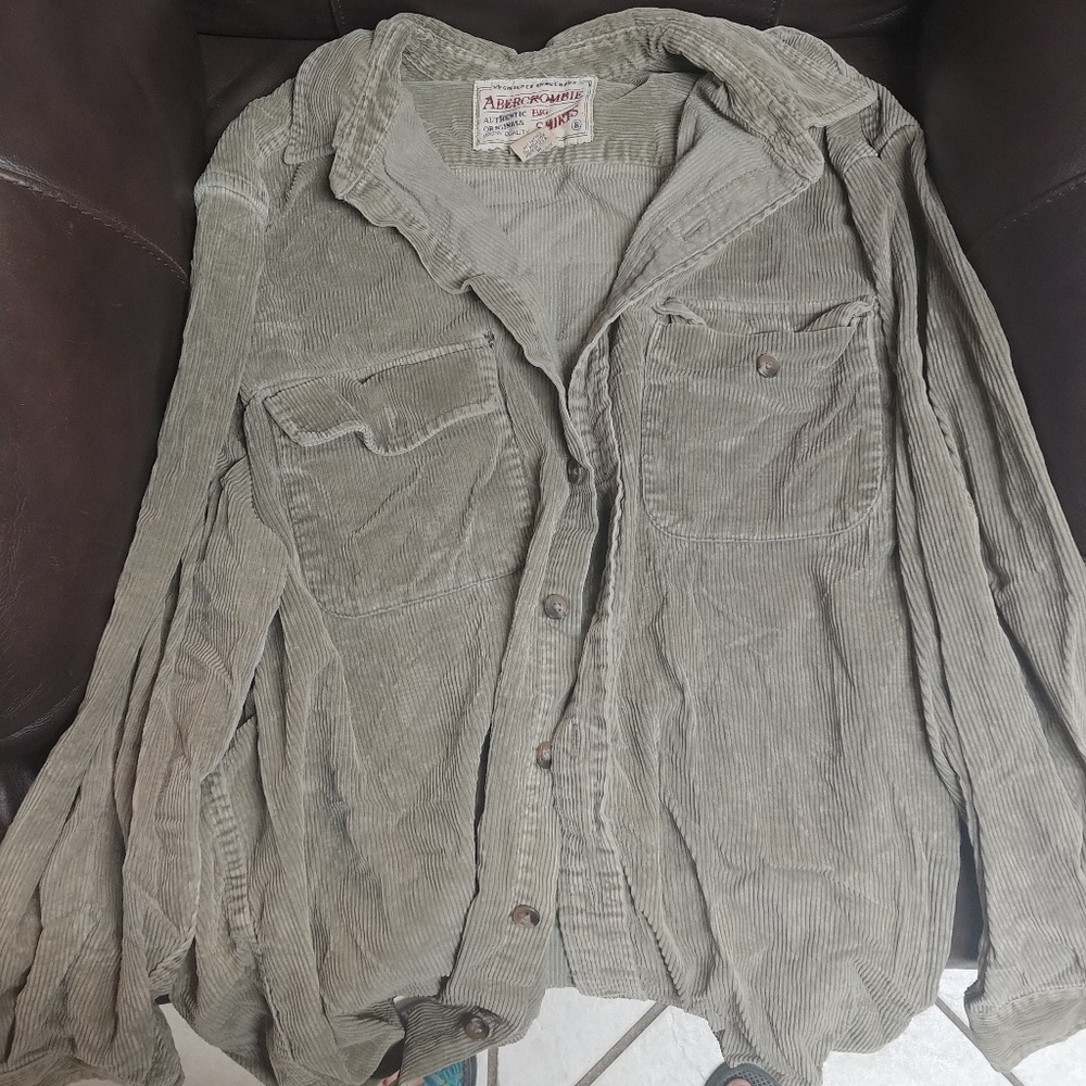 Long sleeved Abercrombie and Fitch grey corduroy